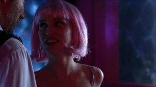 Natalie Portman - Sexy in Closer